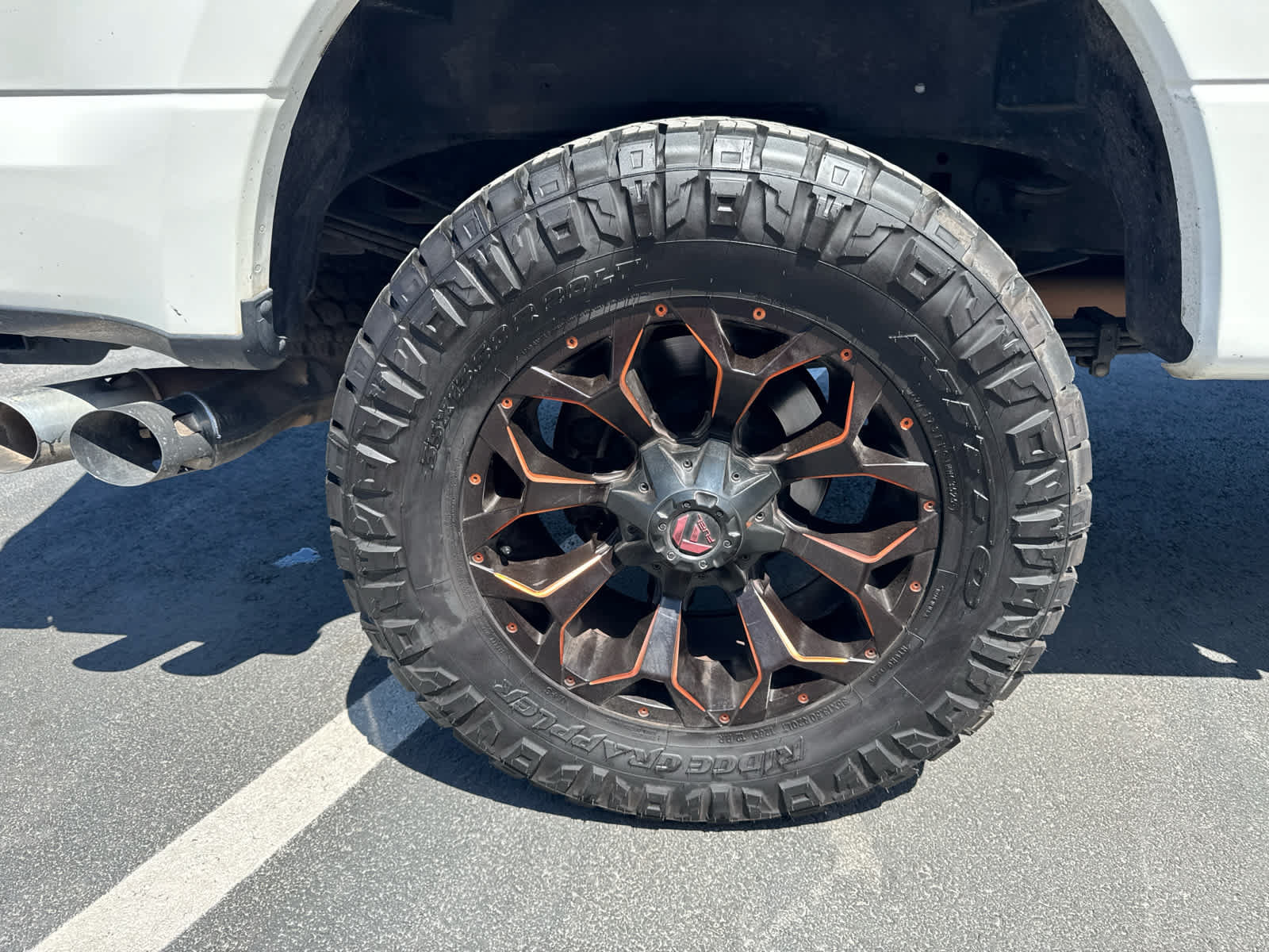 Used 2020 Ford F350 Limited AWD/4WD image 14