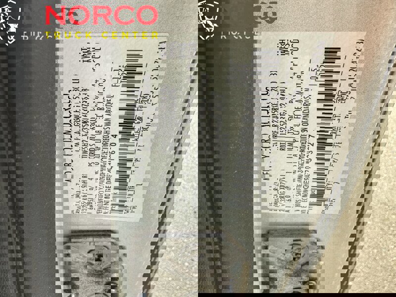 Used 2018 Ford Transit Connect XLT image 30