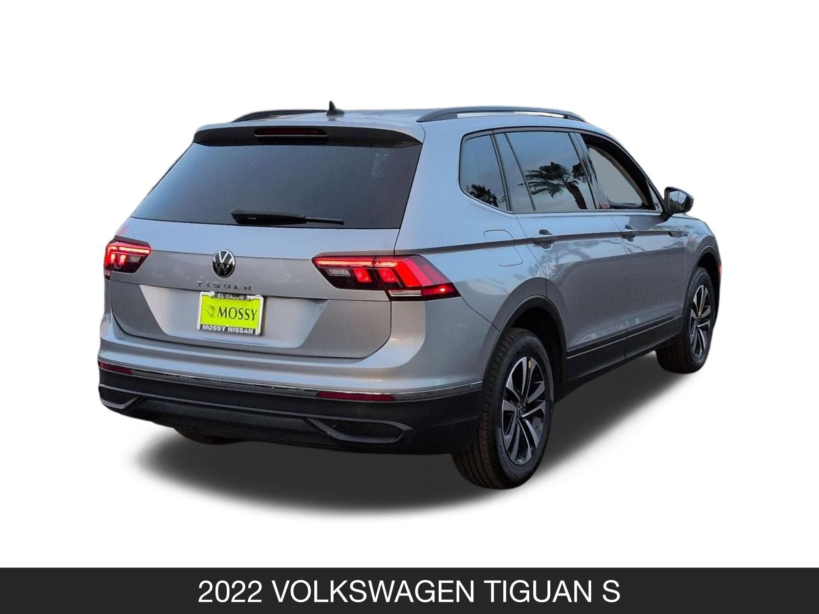 Used 2022 Volkswagen Tiguan S image 9