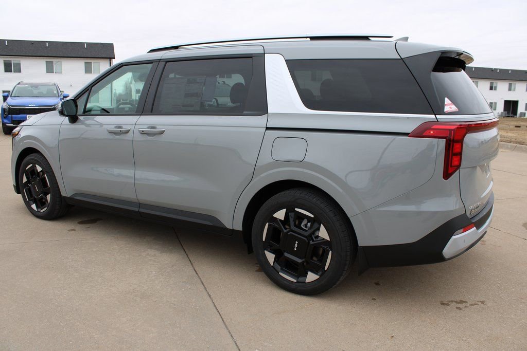 New 2026 Kia Carnival EX FWD image 17