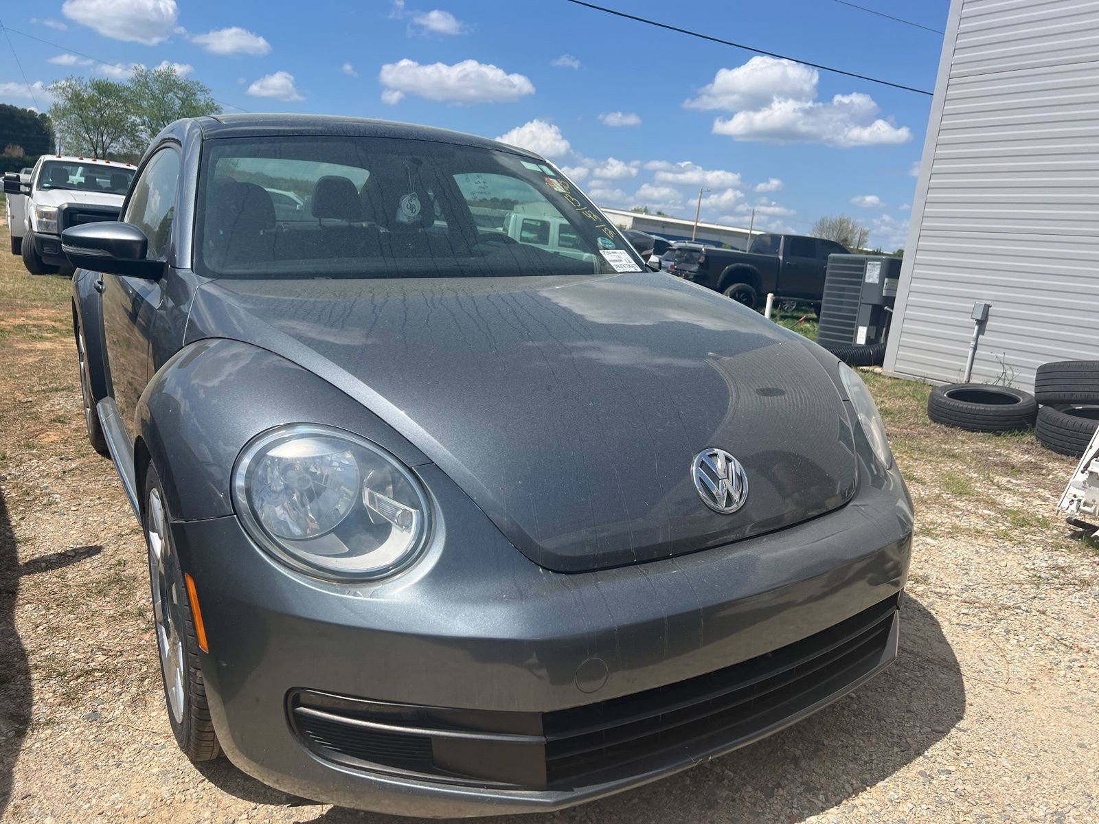 Used 2012 Volkswagen Beetle 2.5 image 3