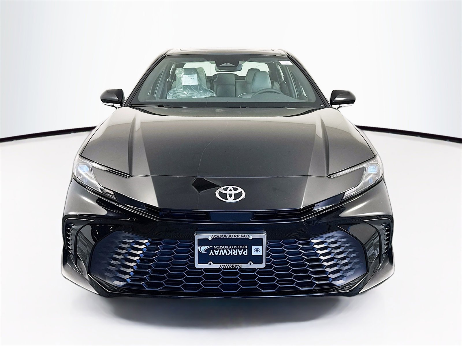 New 2026 Toyota Camry SE image 2