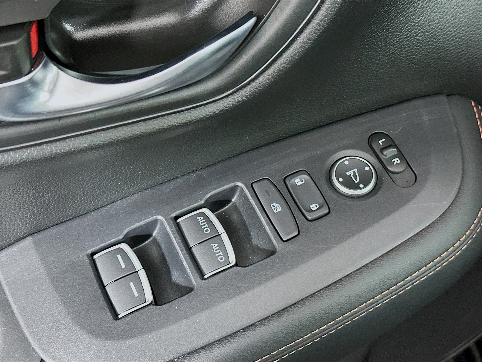 Used 2024 Honda HR-V Sport image 15