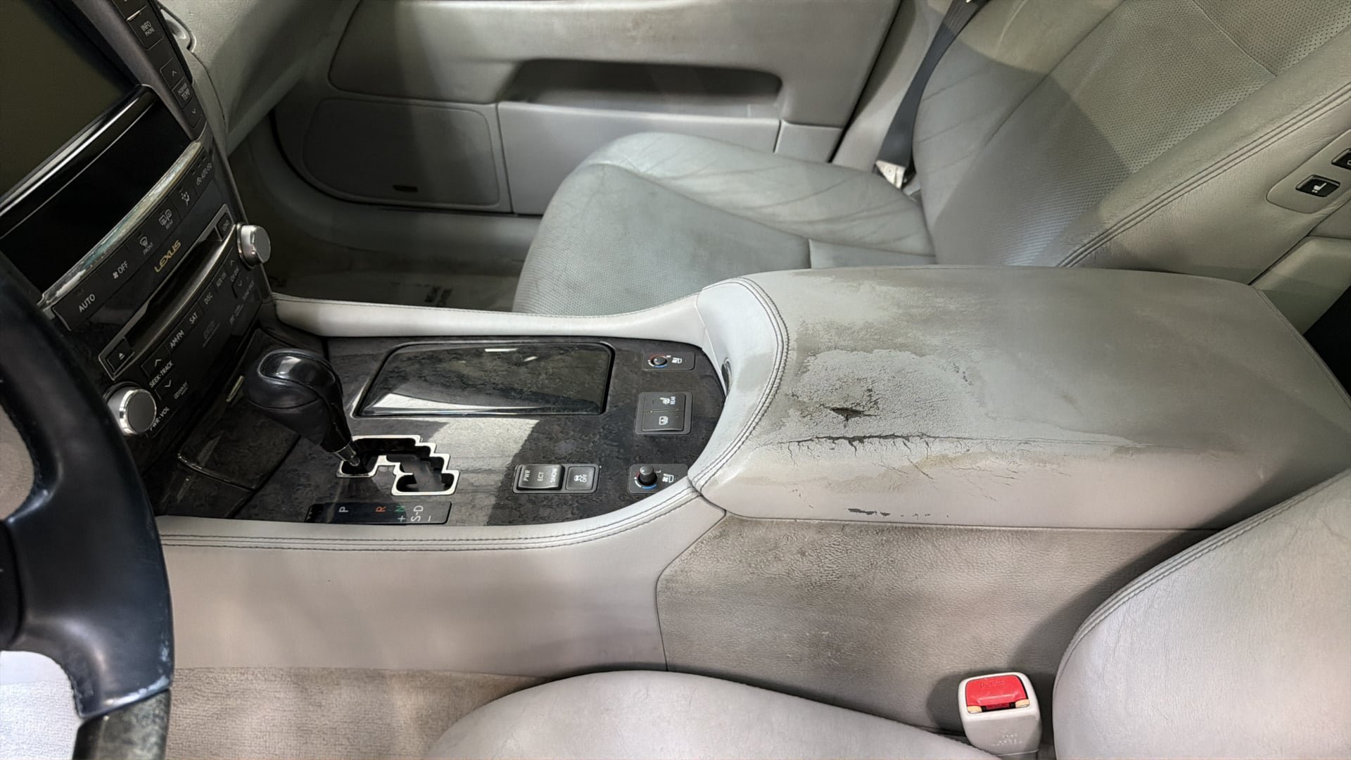 Used 2012 Lexus LS 460 w/ Luxury Value Edition RWD image 26