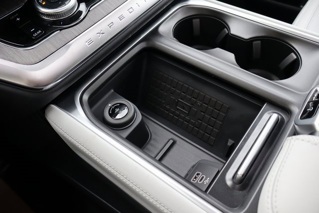 New 2025 Ford Expedition Max Platinum w/ Platinum Ultimate Package image 11