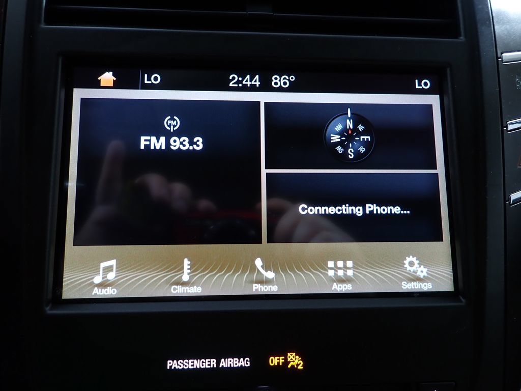 Used 2017 Lincoln MKC Premiere AWD/4WD image 3