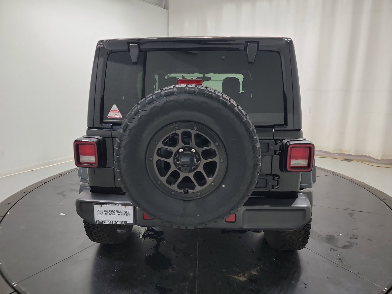 Used 2023 Jeep Wrangler Unlimited Sport image 8