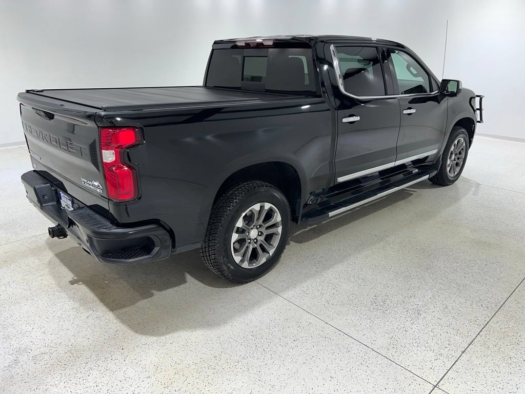 Used 2024 Chevrolet Silverado 1500 High Country w/ Technology Package AWD/4WD image 5