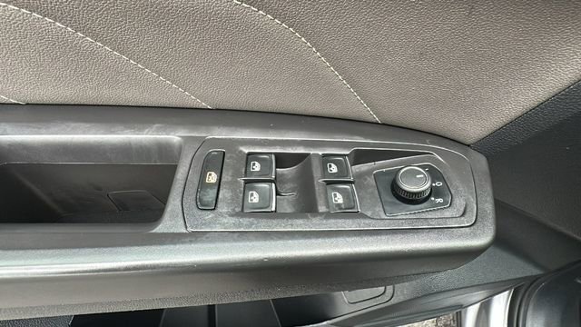 Used 2023 Volkswagen Atlas Cross Sport SE image 26