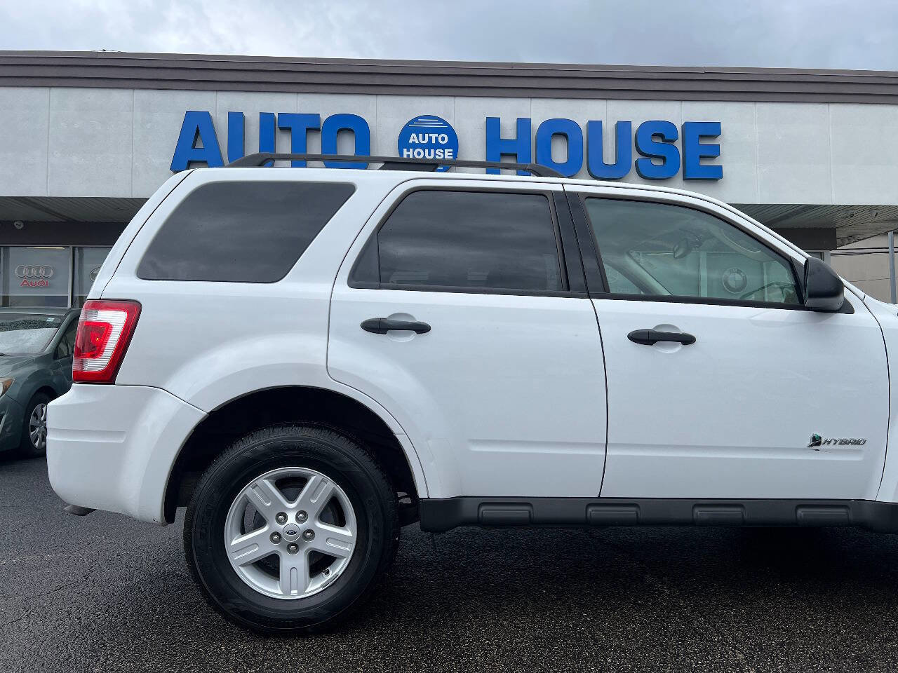 Used 2010 Ford Escape 2WD Hybrid image 38