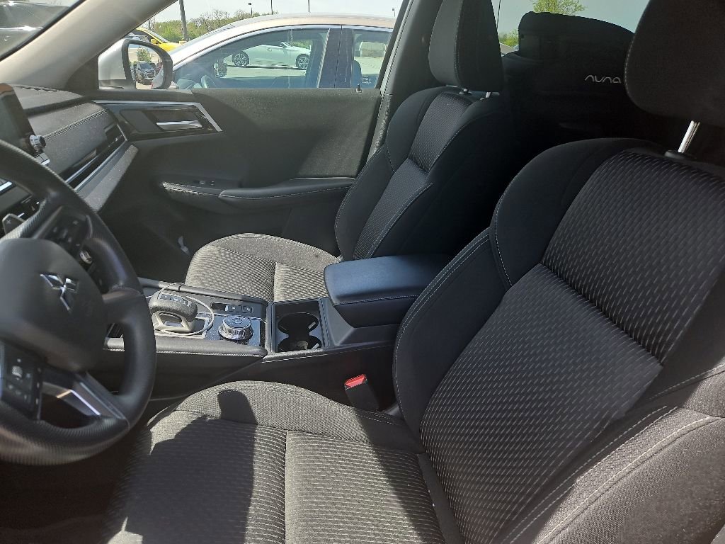 Used 2022 Mitsubishi Outlander ES FWD image 5