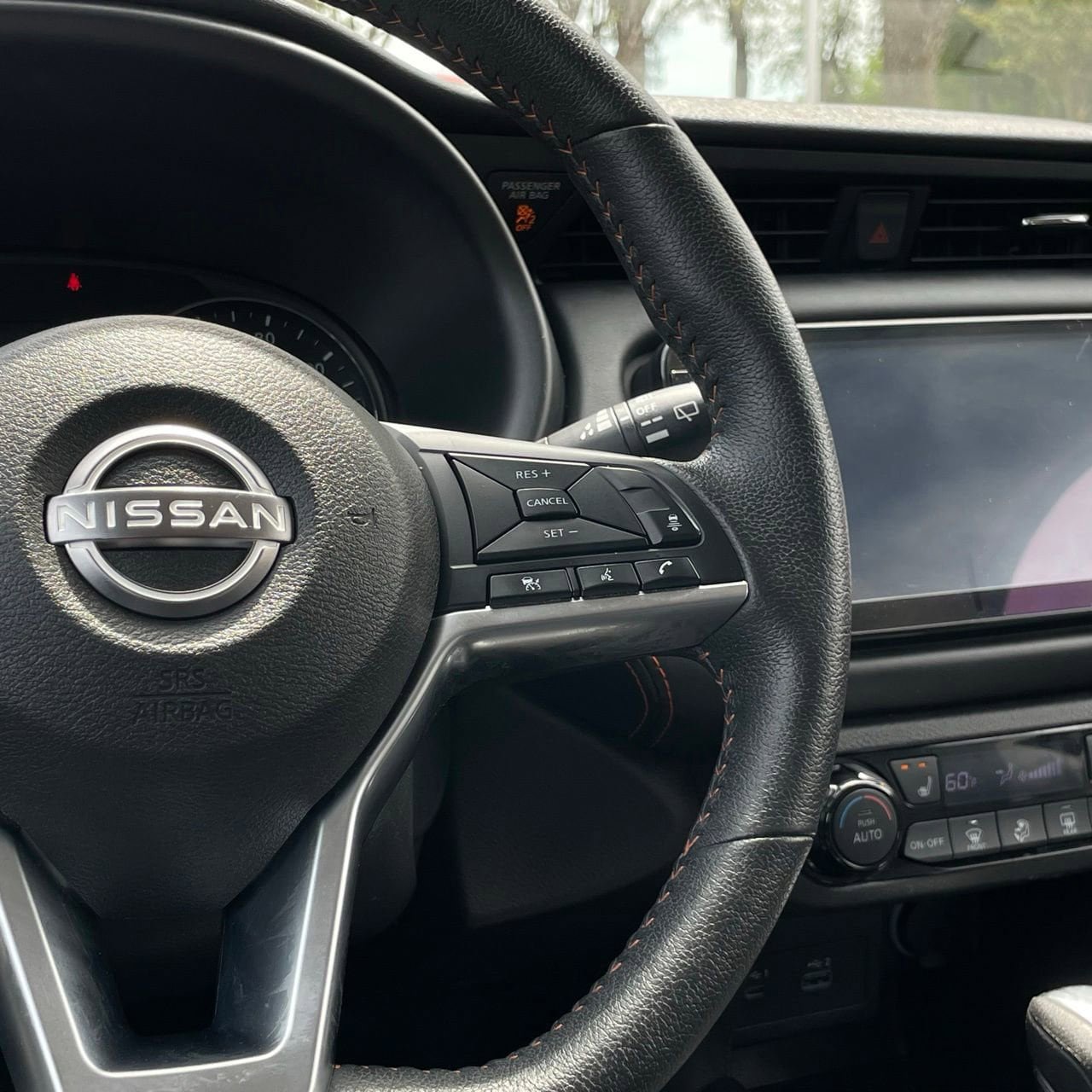 Used 2024 Nissan Kicks SR w/ SR Premium Package FWD image 15