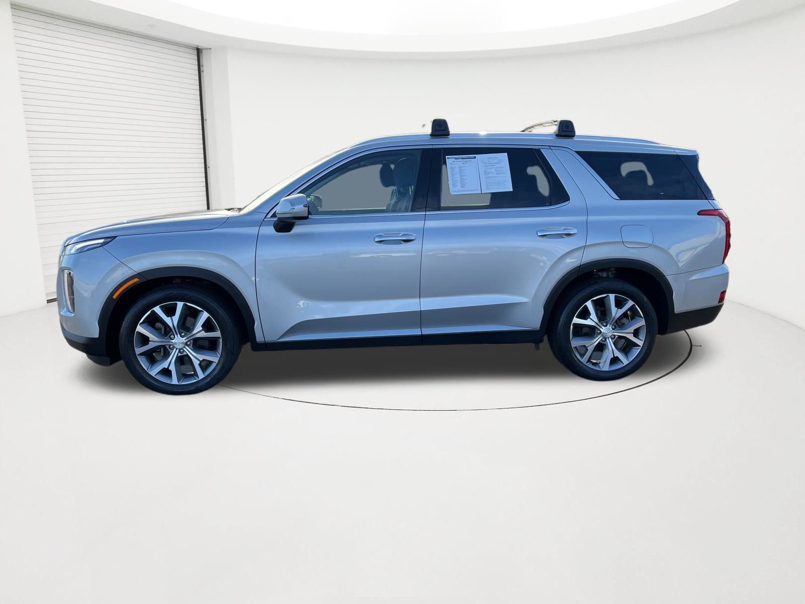 Used 2022 Hyundai Palisade SEL w/ Convenience Package image 2