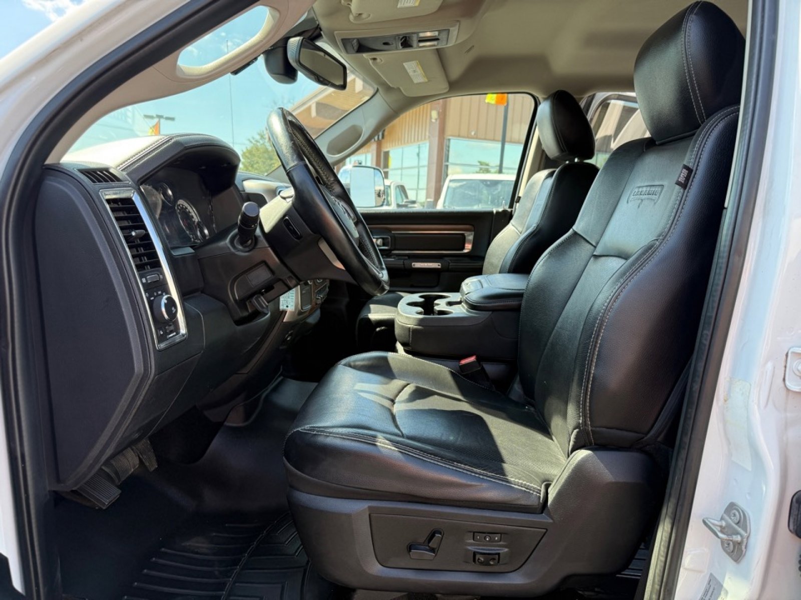 Used 2017 RAM 2500 Laramie image 10