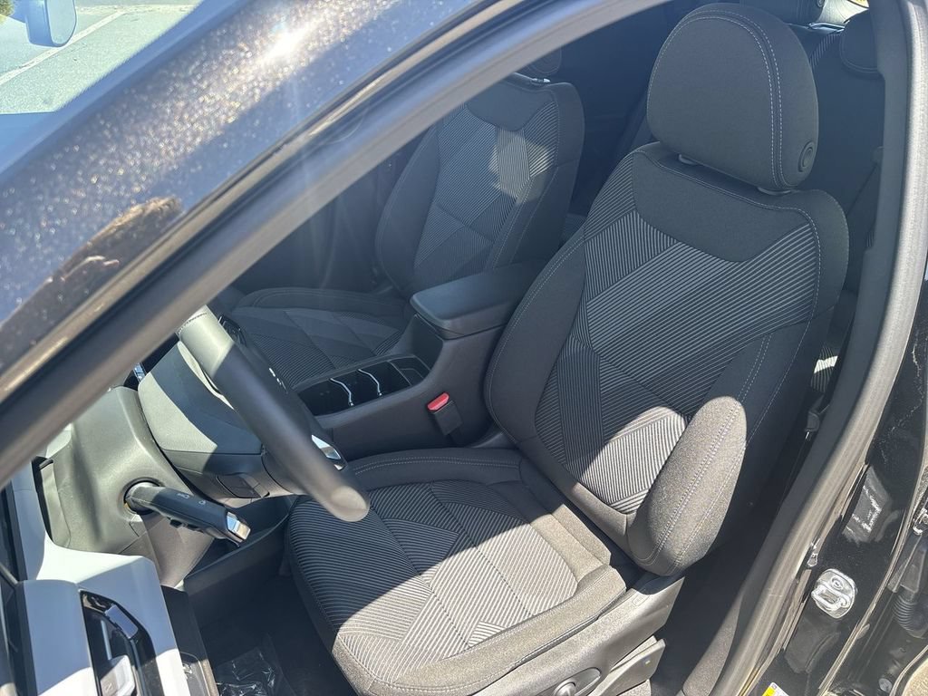 New 2027 Chevrolet Bolt LT w/ Comfort Package FWD image 19