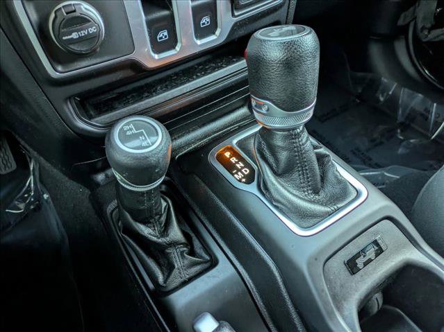 Used 2021 Jeep Wrangler Sport image 12