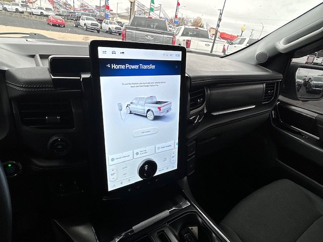 Used 2024 Ford F150 Lightning Flash AWD/4WD image 46