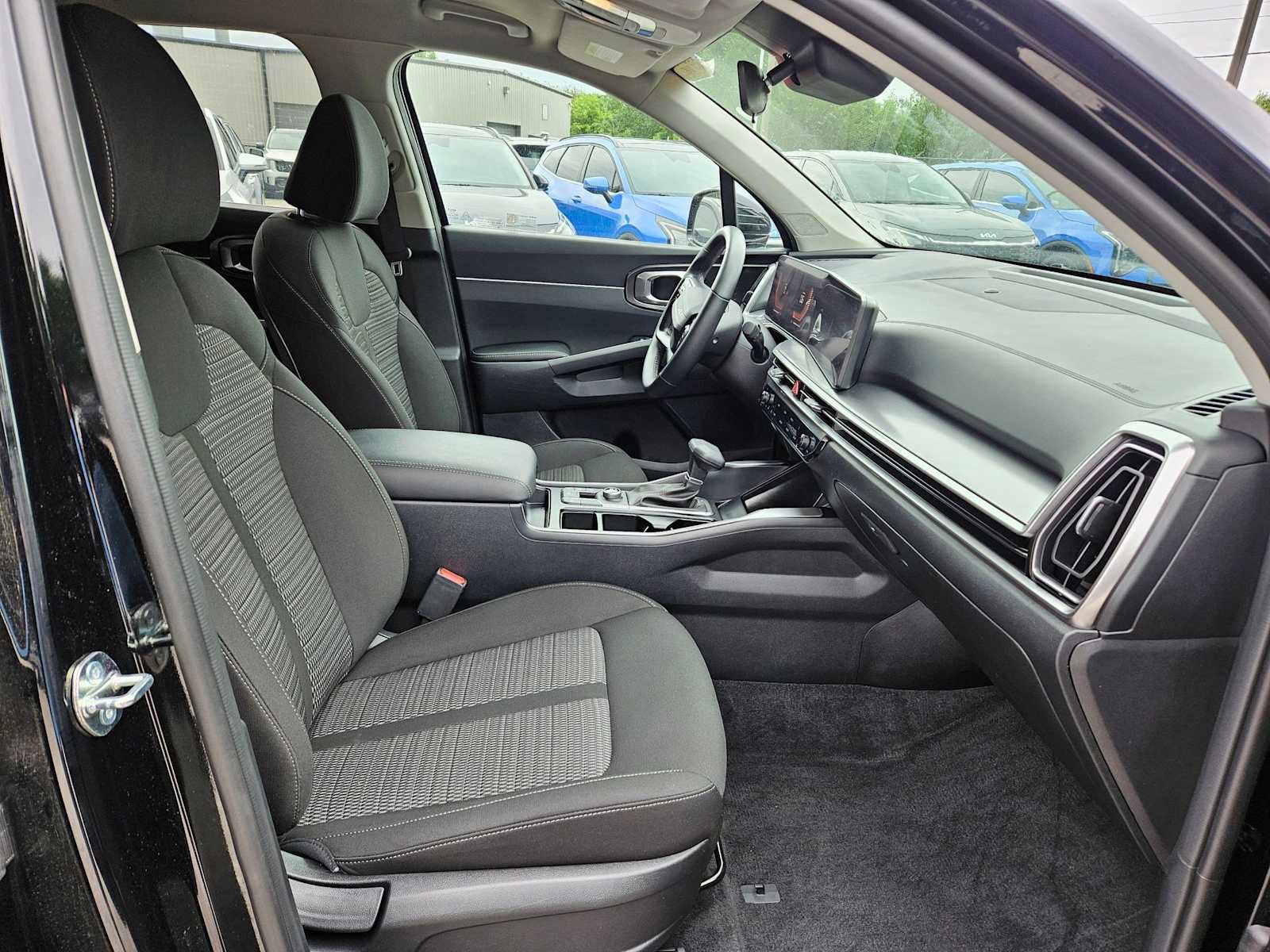 Certified 2026 Kia Sorento LX FWD image 18
