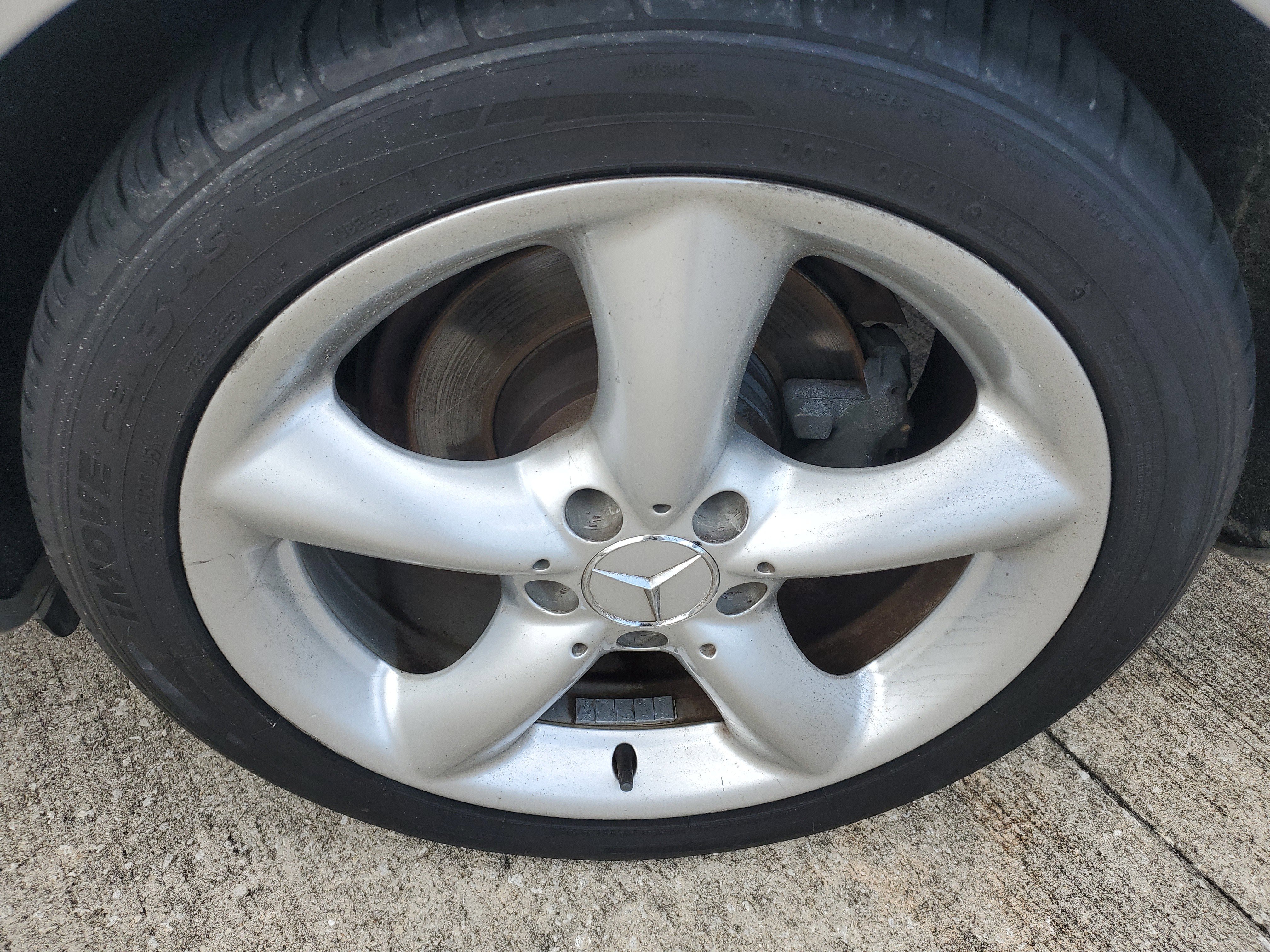 Used 2005 Mercedes-Benz CLK 320 Cabriolet image 5