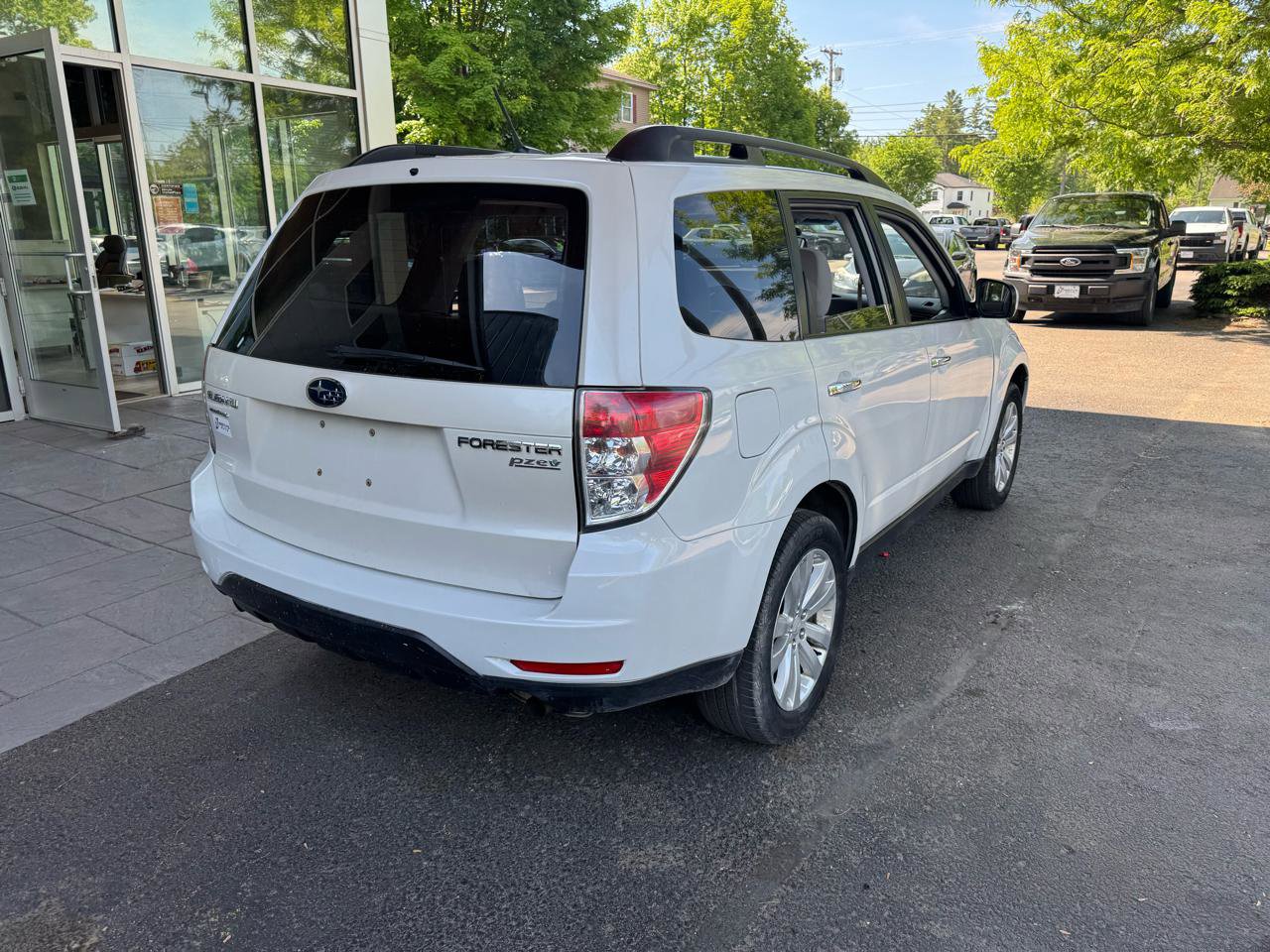 Used 2012 Subaru Forester 2.5X Premium AWD/4WD image 5