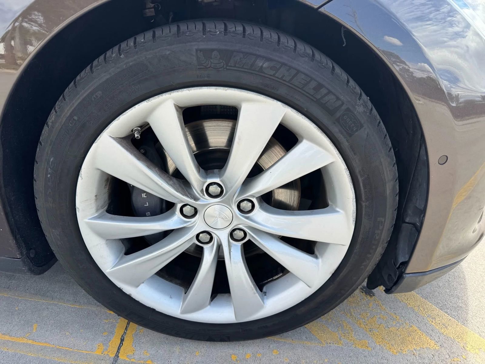 Used 2014 Tesla Model S 85 image 8