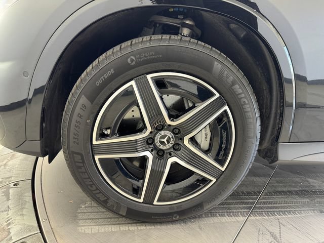 Certified 2026 Mercedes-Benz GLC 300 image 11