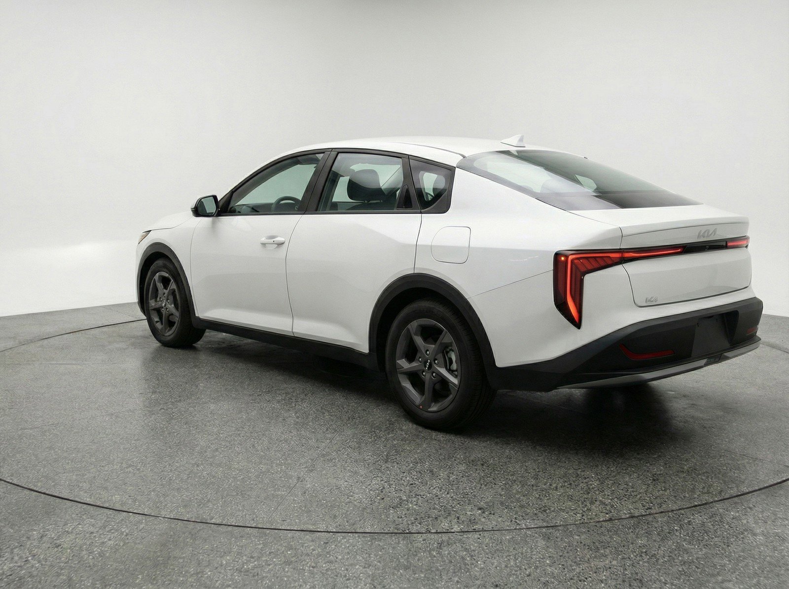 Used 2025 Kia K4 LXS image 6