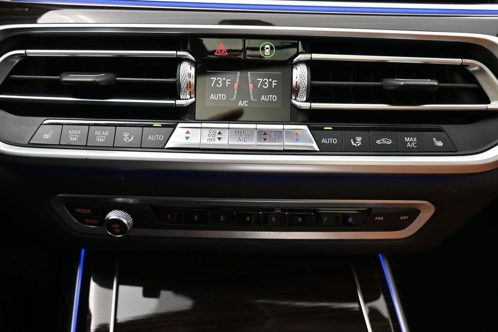 Used 2019 BMW X7 xDrive40i w/ Premium Package AWD/4WD image 17