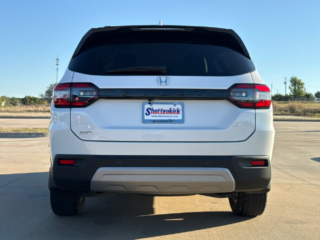 Used 2025 Honda Pilot EX-L image 7