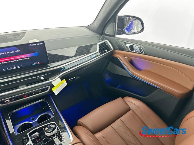 Used 2025 BMW X7 M60i image 37