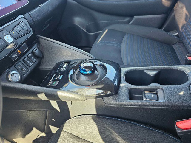 Certified 2025 Nissan Leaf SV Plus FWD image 33