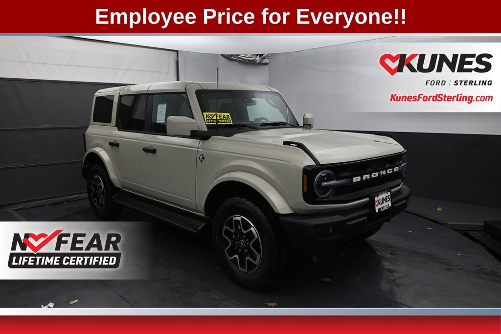 New 2026 Ford Bronco Outer Banks AWD/4WD image 1