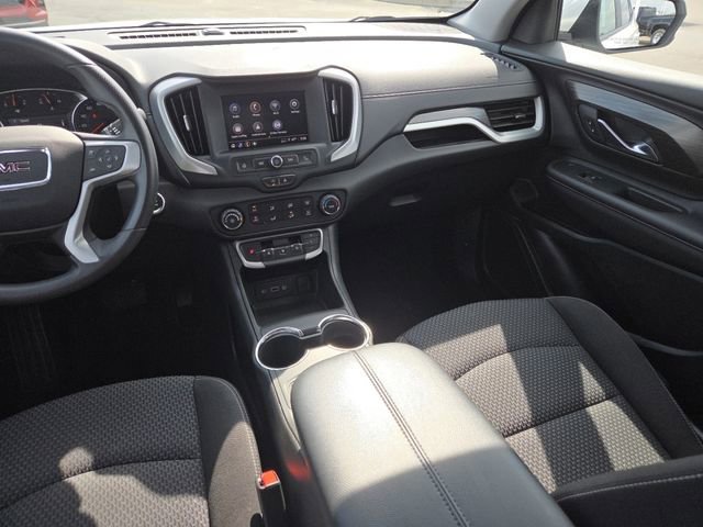 Used 2023 GMC Terrain SLE image 26
