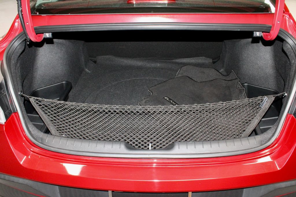 Used 2024 Hyundai Elantra SE FWD image 13