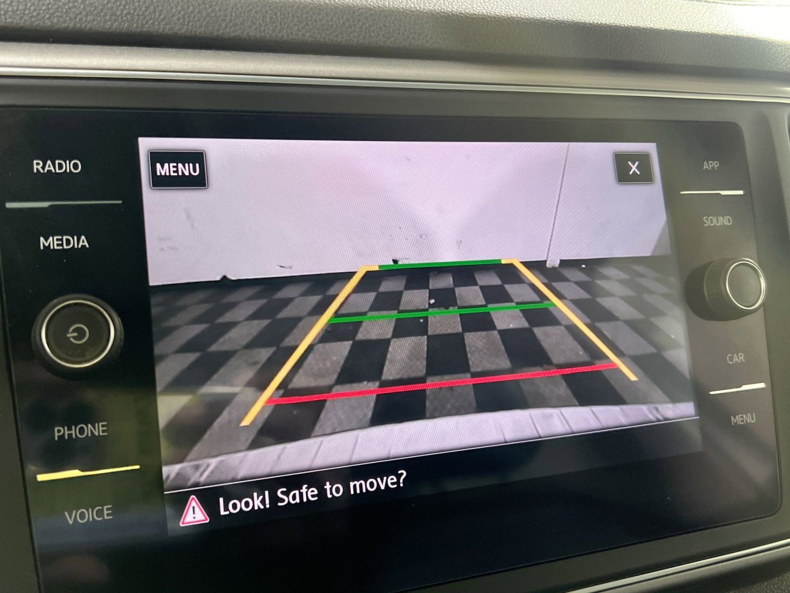 Used 2019 Volkswagen Atlas SE w/ Panoramic Sunroof Package image 28