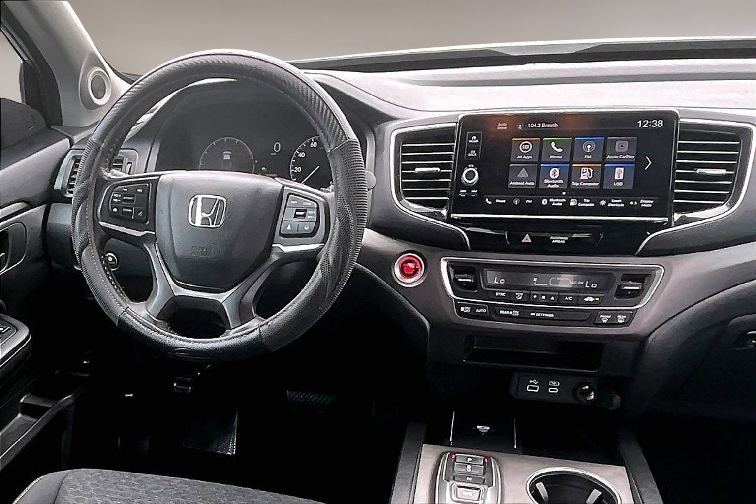 Used 2025 Honda Ridgeline Sport image 9