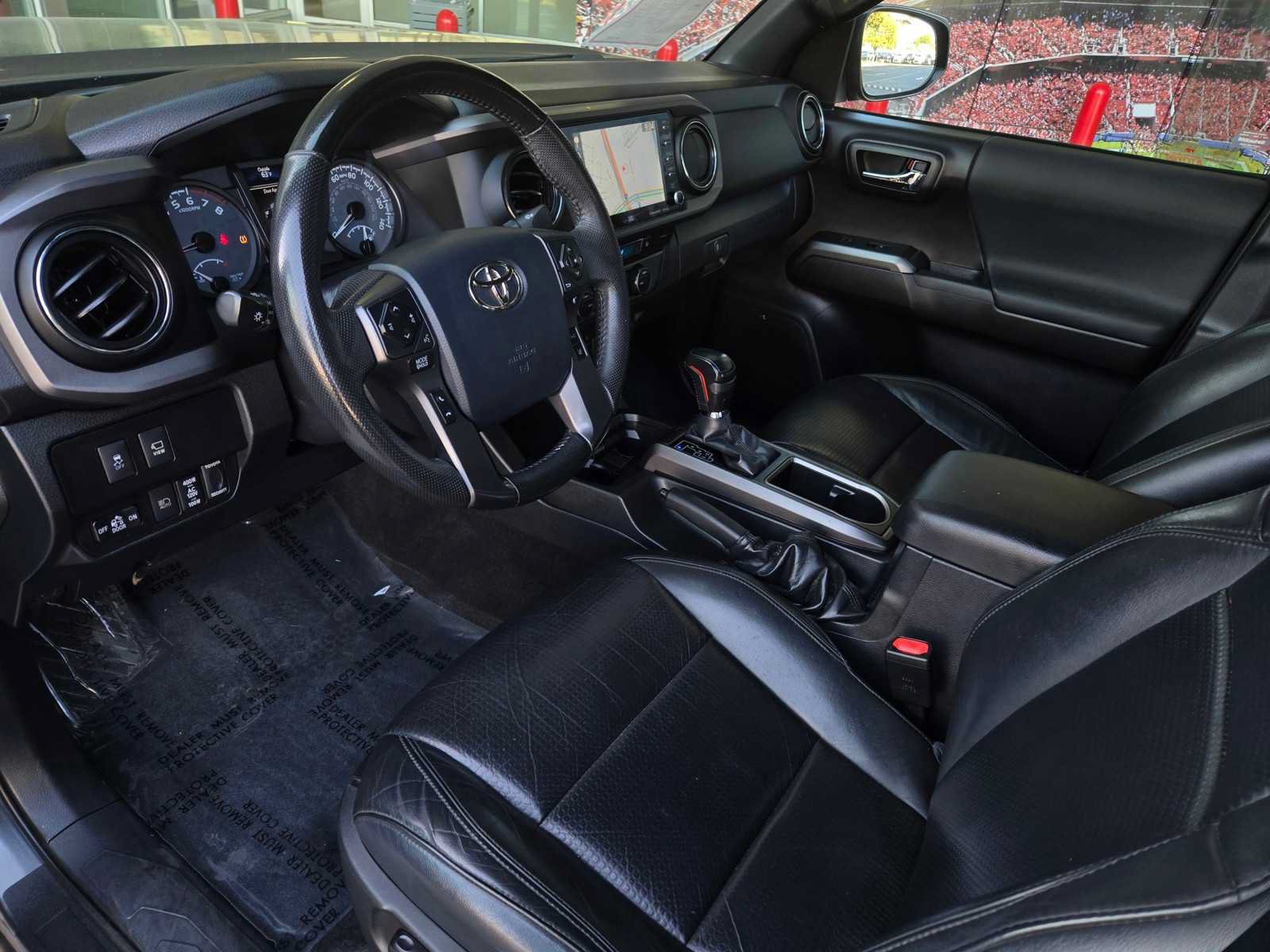 Certified 2020 Toyota Tacoma TRD Off-Road w/ TRD Premium Off Road Package AWD/4WD image 8