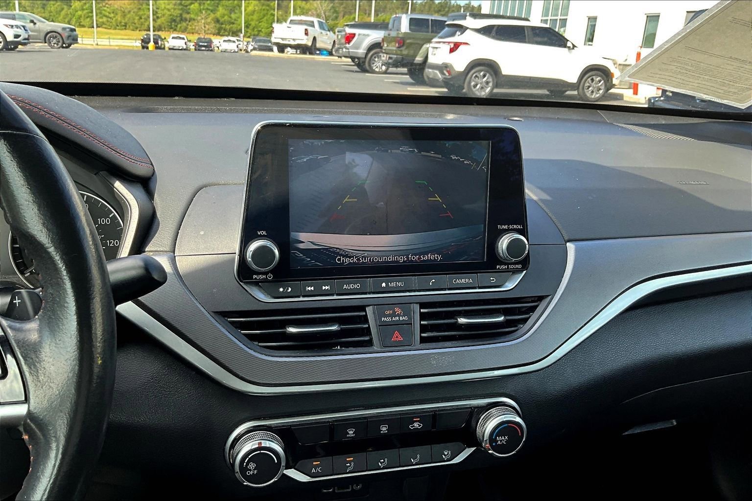 Used 2024 Nissan Altima 2.5 SR image 14