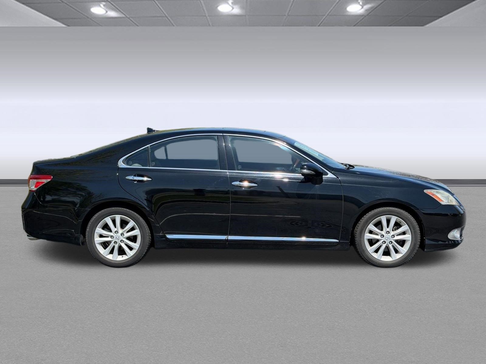 Used 2011 Lexus ES 350 image 7
