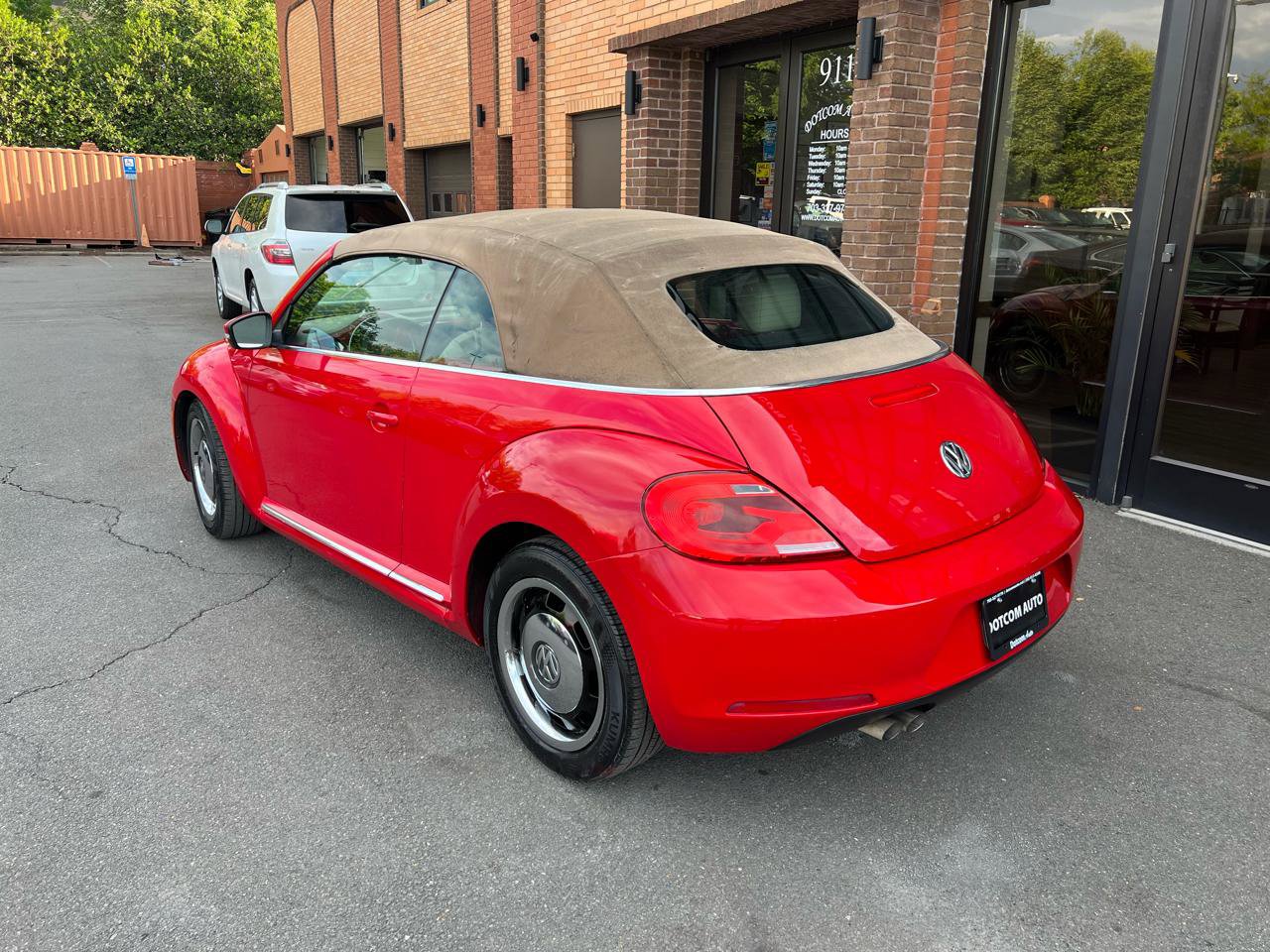 Used 2013 Volkswagen Beetle 2.5 FWD image 5
