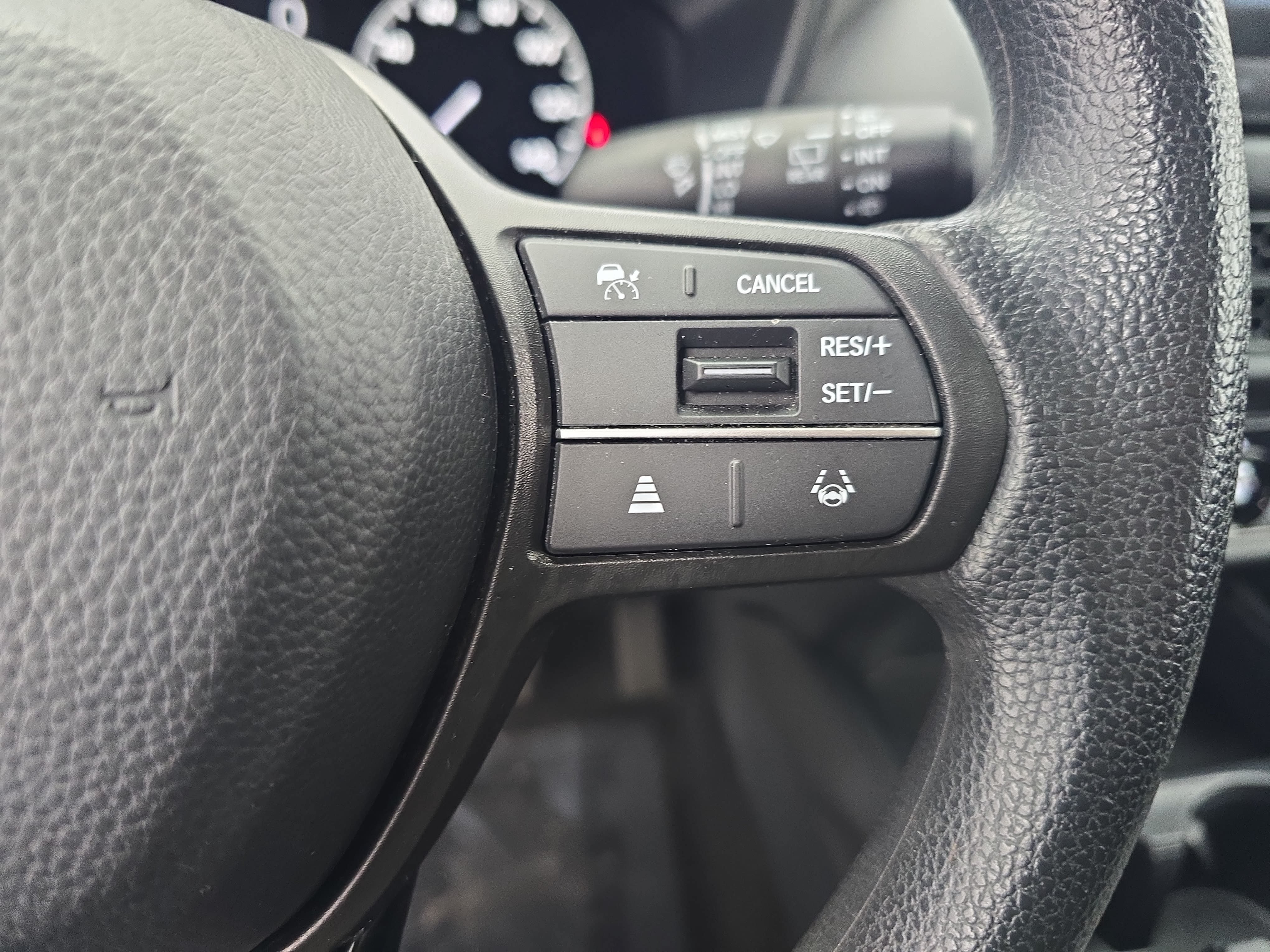 Used 2024 Honda HR-V LX image 17