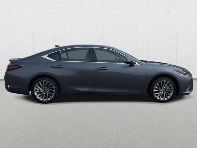 Certified 2025 Lexus ES 300h Ultra Luxury w/ Accessory Package (Z2) FWD image 4