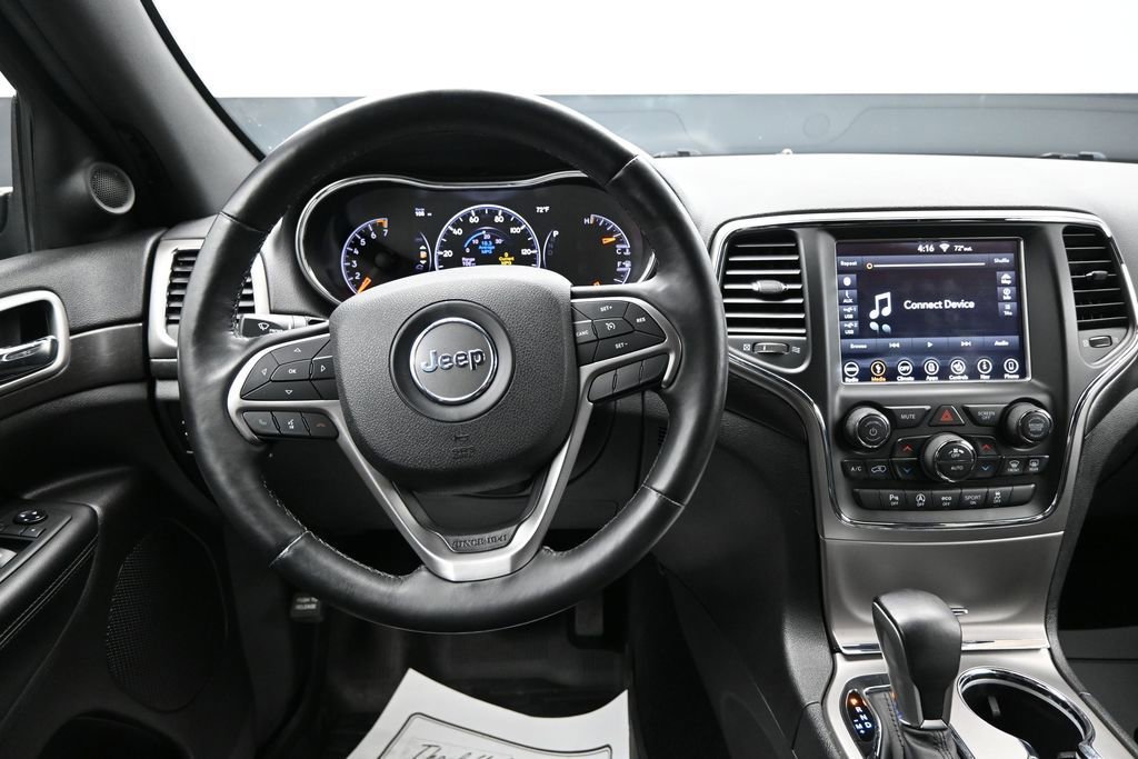 Used 2018 Jeep Grand Cherokee Altitude AWD/4WD image 13
