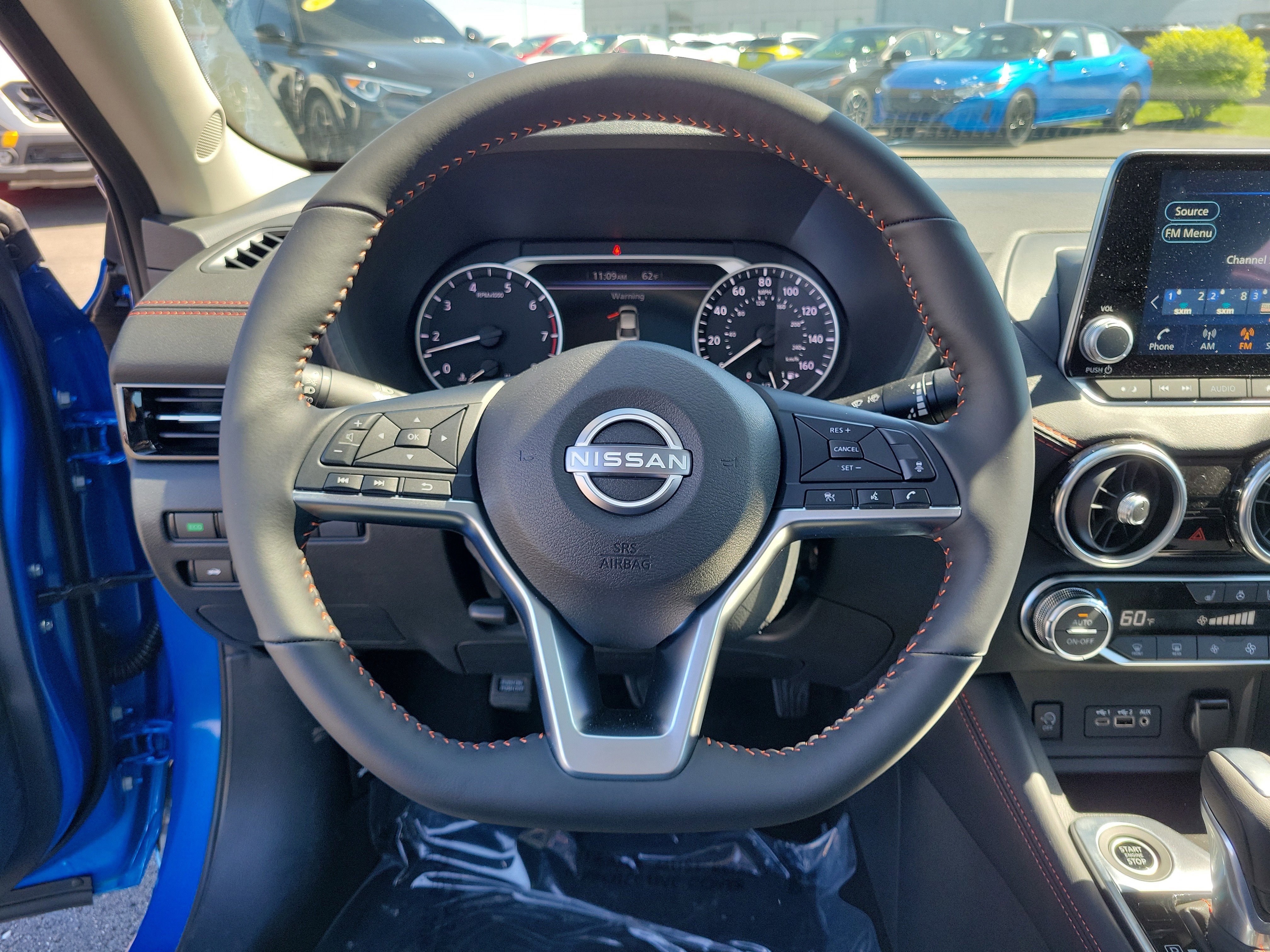 Used 2025 Nissan Sentra SR w/ SR Premium Package image 21