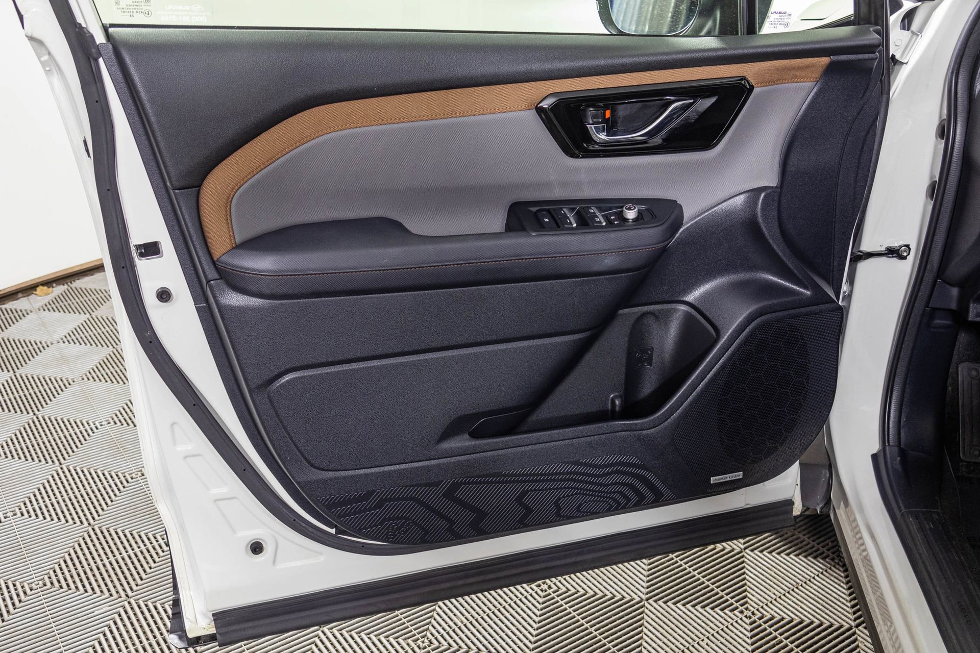 Used 2025 Subaru Forester Sport w/ Popular Package #2 image 35