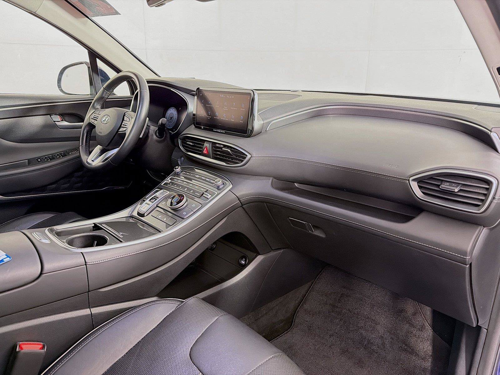 Used 2021 Hyundai Santa Fe SEL w/ Convenience + Premium Package AWD/4WD image 32