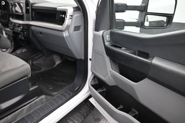 Used 2025 Ford F350 XL AWD/4WD image 26