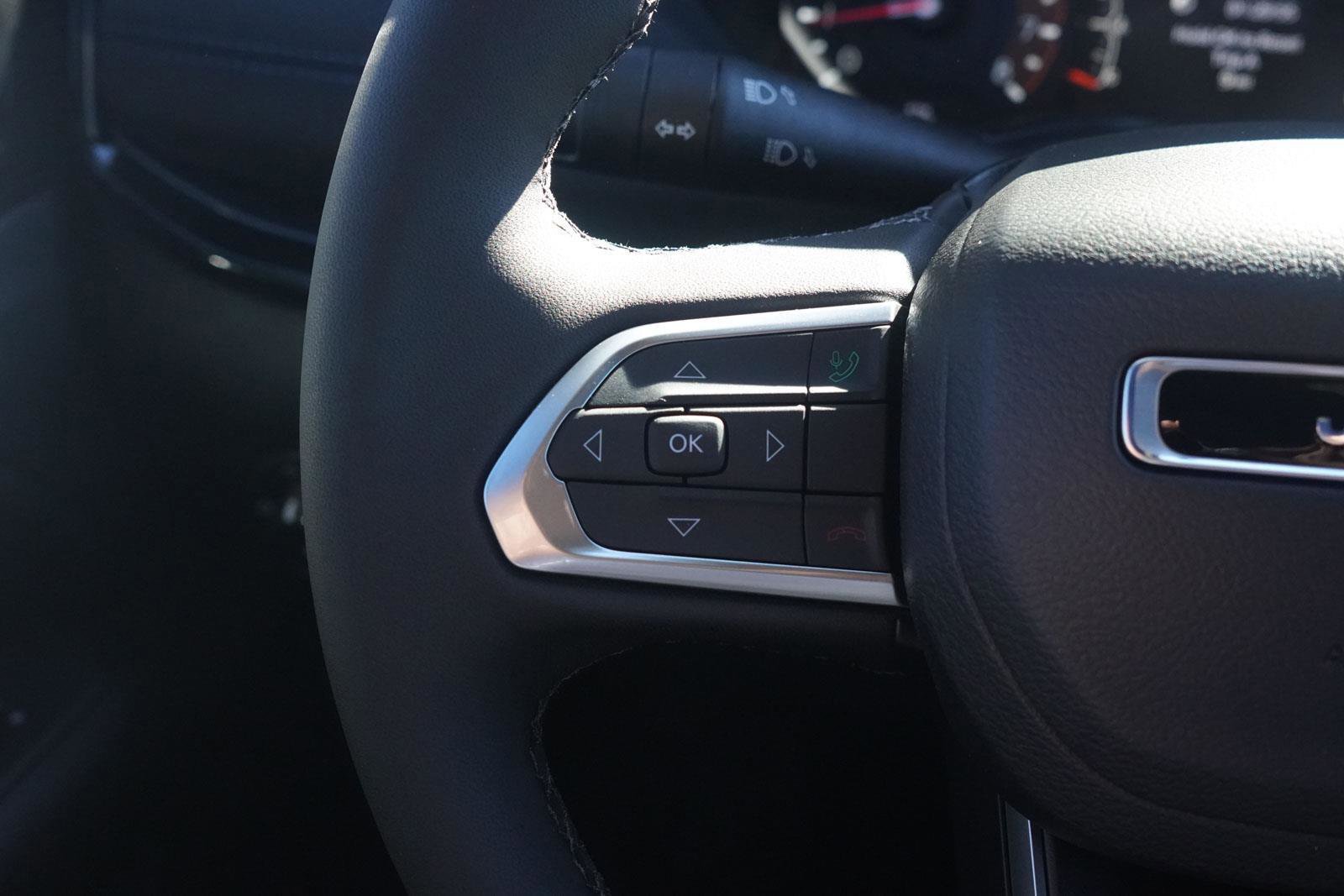 New 2026 Jeep Compass Limited image 37