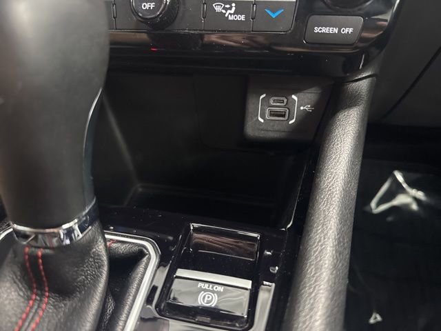 Used 2025 Jeep Compass Trailhawk AWD/4WD image 41