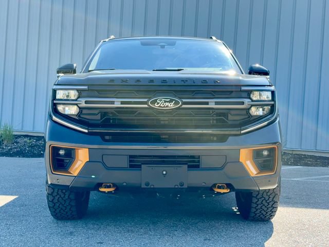 Used 2025 Ford Expedition Tremor AWD/4WD image 3